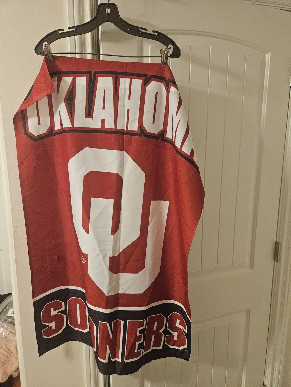 Oklahoma Sooners Red Logo Flag